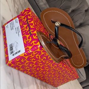 Tory Burch ( Terra Thong Veg Leather)